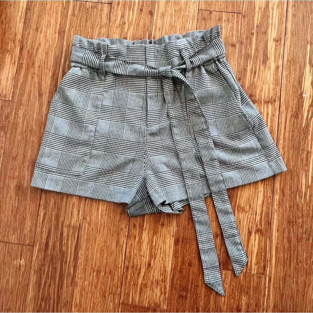Zara Trafaluc high-waisted plaid houndstooth shorts